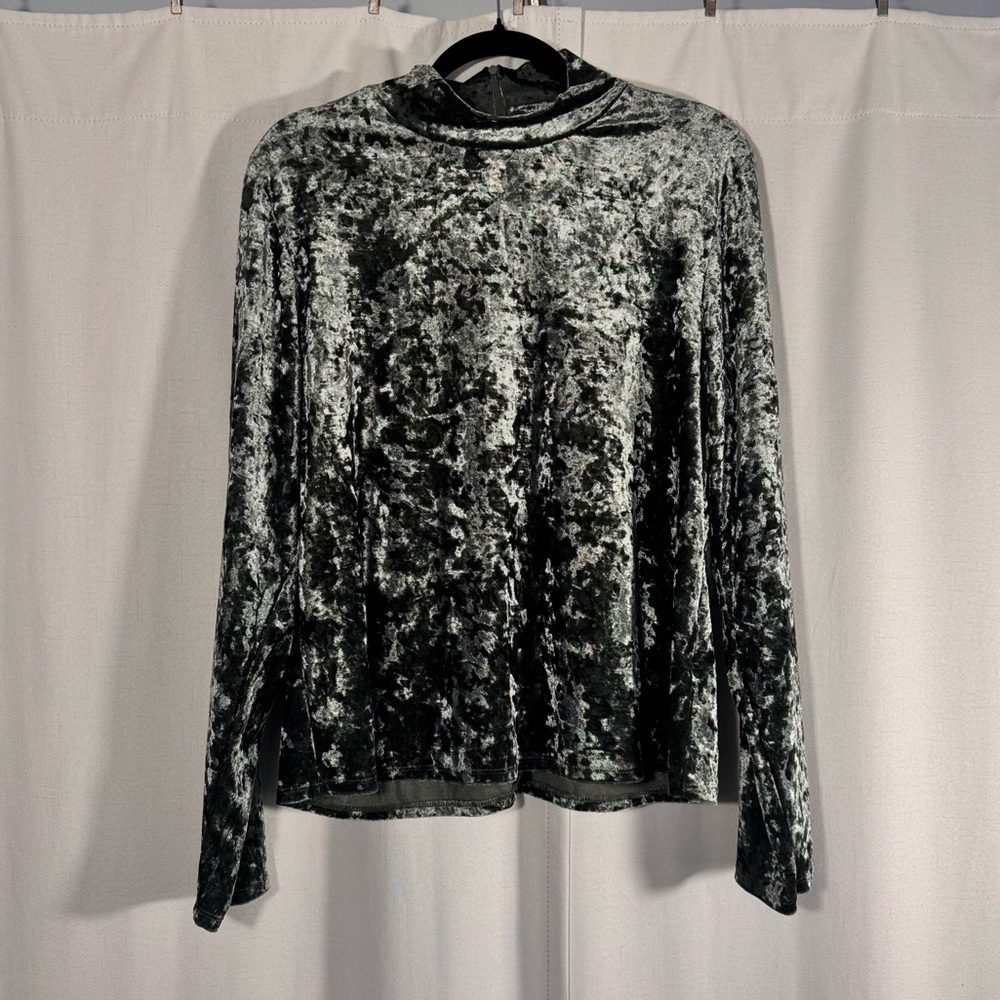 1.State Mock Neck Crushrd Velvet Sage Green Top